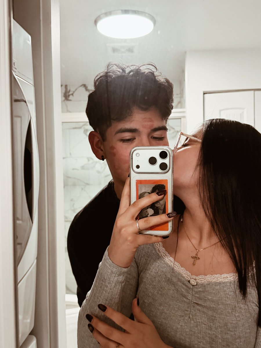 Kristaaaaa___'s tweet photo. Tenerte es tenerlo todo ❤️ https://t.co/Q2hFeKKm7K