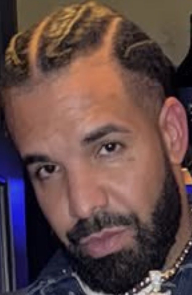 BLKBleeK's tweet photo. @el_budget When you’ve always known dude sucks but now he’s all you got https://t.co/oRzxurezrk