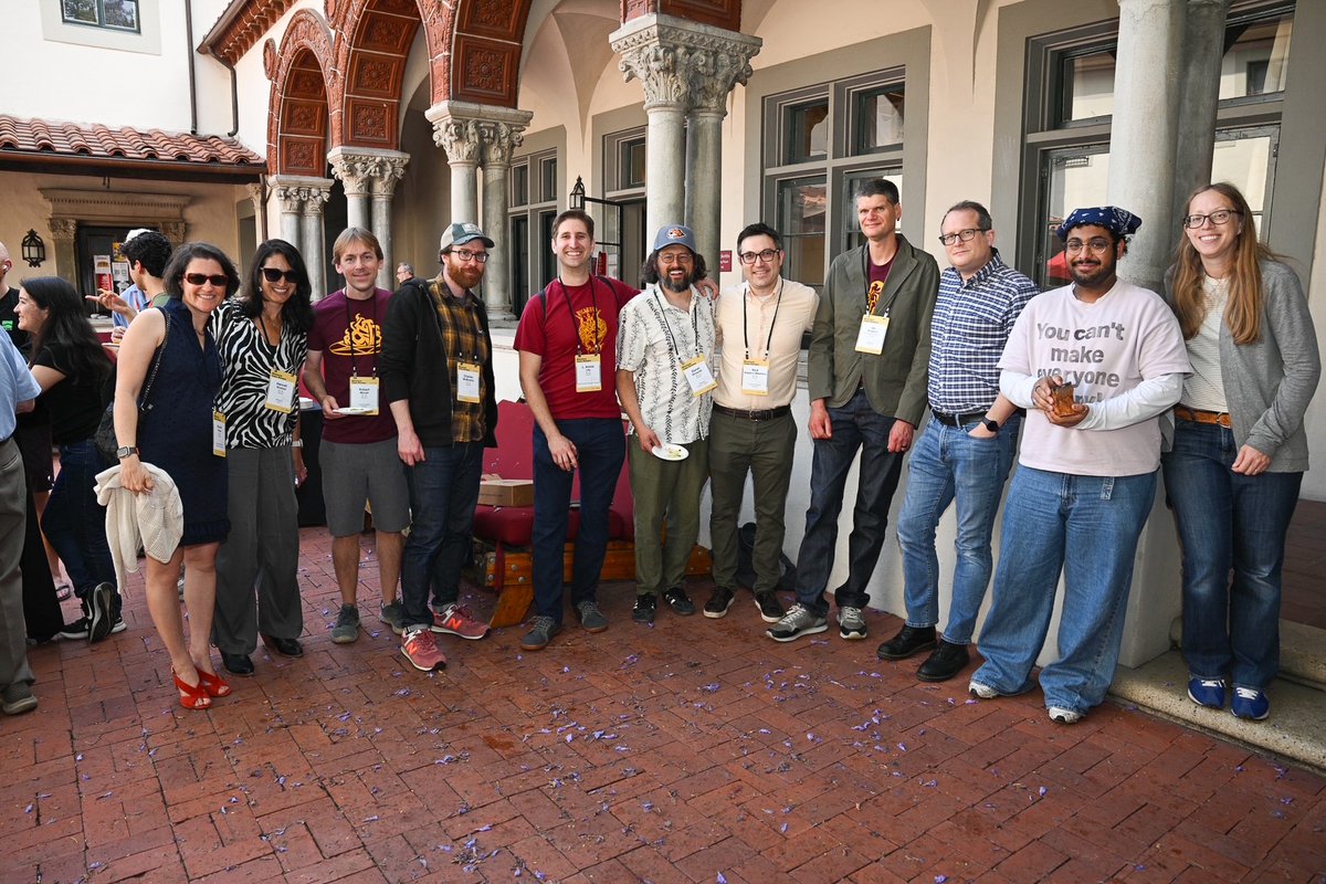 Caltech Alumni Association tweet media