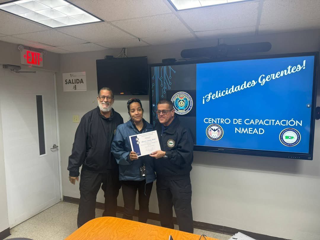 NMEADpr's tweet photo. Felicitamos a los participantes que culminaron con éxito el adiestramiento de Gerencia en Manejo de Emergencias en la zona de Humacao.

El comisionado Ángel Jiménez lideró esta capacitación para fortalecer la preparación y respuesta de nuestros municipios. https://t.co/ZiYflURopi