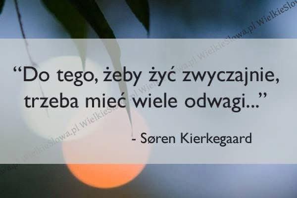 MariuszWedziuk's tweet photo. Mój ulubiony Autor, ks. Krzysztof #Grzywocz, w książce „Jak smakować życie” napisał: „Ta jasna myśl jest początkiem tej dziwnej odwagi - żeby dzisiaj żyć sprawami istotnymi, trzeba się zgodzić na bardzo proste życie, ubogie w porównaniu z innymi”.
#myśli i #słowa https://t.co/EaLqqThNdO