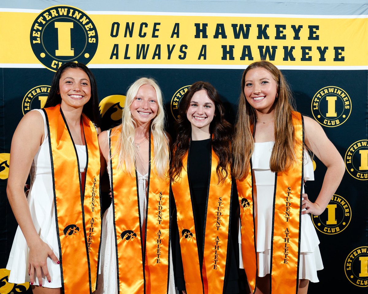 HawkeyeSoccer's tweet photo. Once a Hawkeye…! 🥹🖤 https://t.co/WedGbvJrlZ