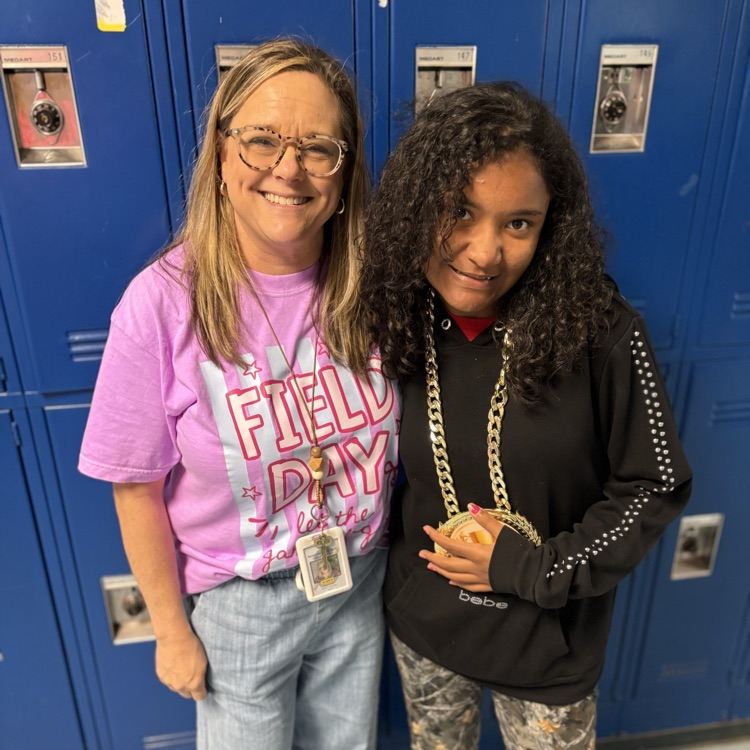 SJHSwarriors's tweet photo. ⭐️I can't believe it's our FINAL Champion Chain week! ⭐️Congrats to Astrid Rosales, Marnisha Peddle, and Cameron Newson! All three of these students have worked really hard on their end of year tests and been kind to their teachers and peers. Way to go! 🥇💙💛 #tww #GOW26 https://t.co/2CHBTz9UoD