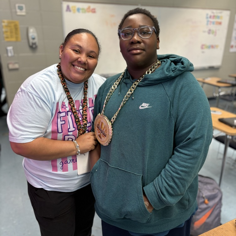 SJHSwarriors's tweet photo. ⭐️I can't believe it's our FINAL Champion Chain week! ⭐️Congrats to Astrid Rosales, Marnisha Peddle, and Cameron Newson! All three of these students have worked really hard on their end of year tests and been kind to their teachers and peers. Way to go! 🥇💙💛 #tww #GOW26 https://t.co/2CHBTz9UoD