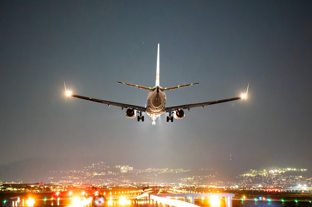 ももっしー🌿飛行機夜景フォトグラファー tweet media