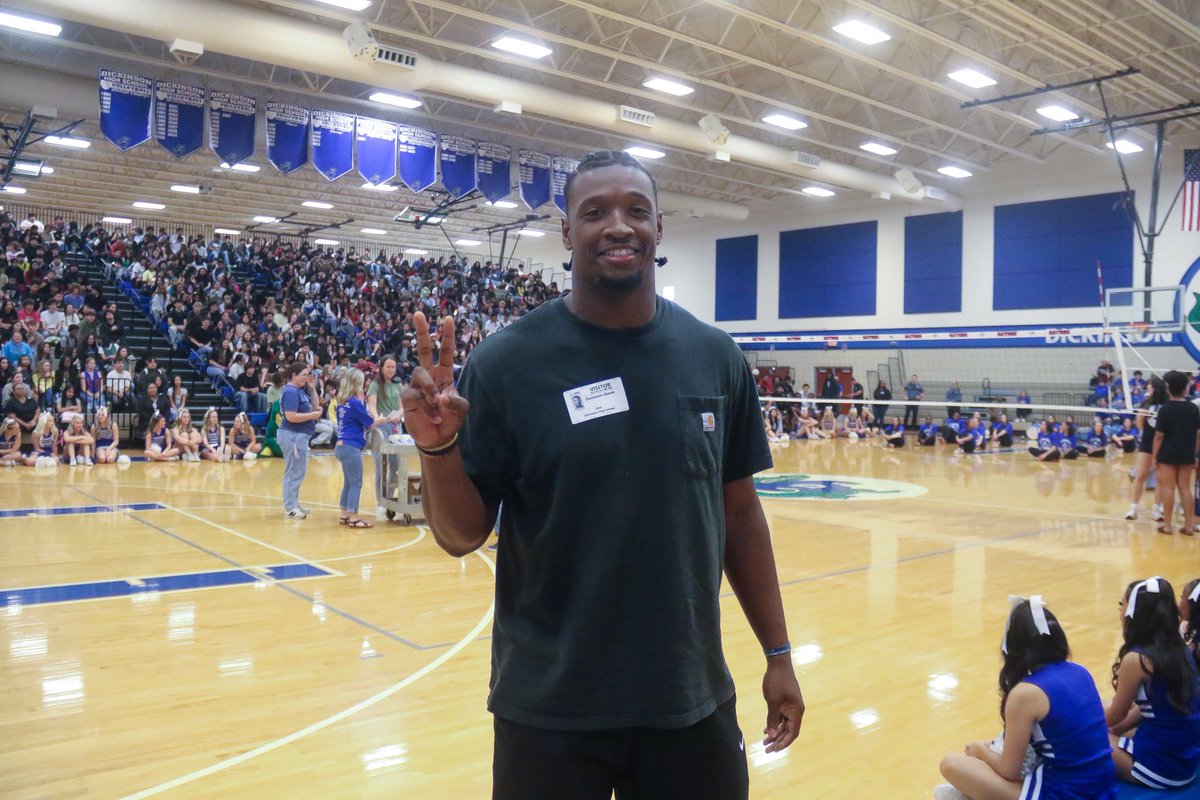 DickinsonISD's tweet photo. 🐊🎉 DHS celebrated spring programs and student success today!

We recognized tennis, golf, powerlifting, basketball, baseball, softball, soccer, Special Olympics and sent off our Lady Gators State Track Team as they headed to Austin.

The pep rally also featured the Tommy Tune Award-winning Reveliers, Donovan Green, a three-point contest, volleyball tournament and a special moment honoring seniors on their final day of school.

#GatorPride