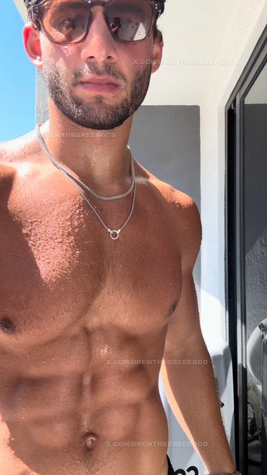 DrewTheGreekGod tweet media