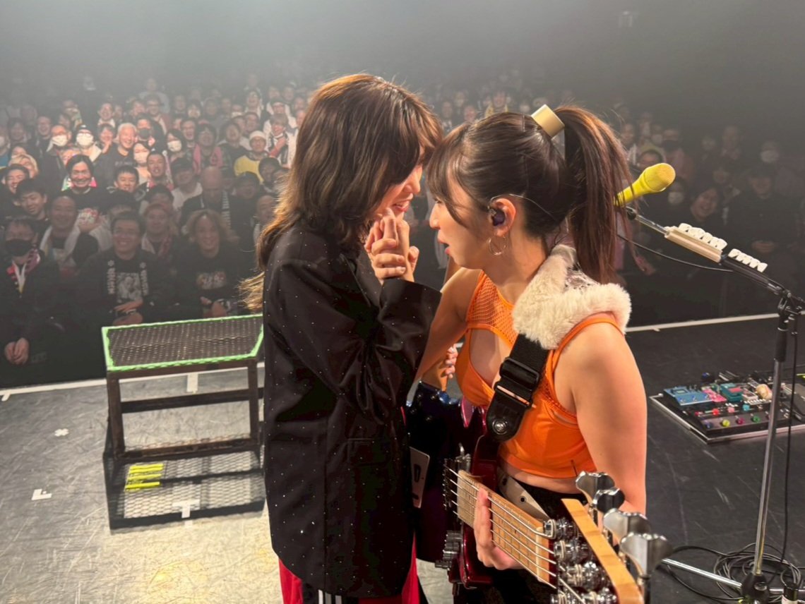 FKOGA_GS's tweet photo. 今日は
はなさんのお誕生日🎂❤🫶
みんなで～
せーの！！！！
おめでとぉーーーー🎉🎉✨✨✨ https://t.co/Ys1lteTd1q