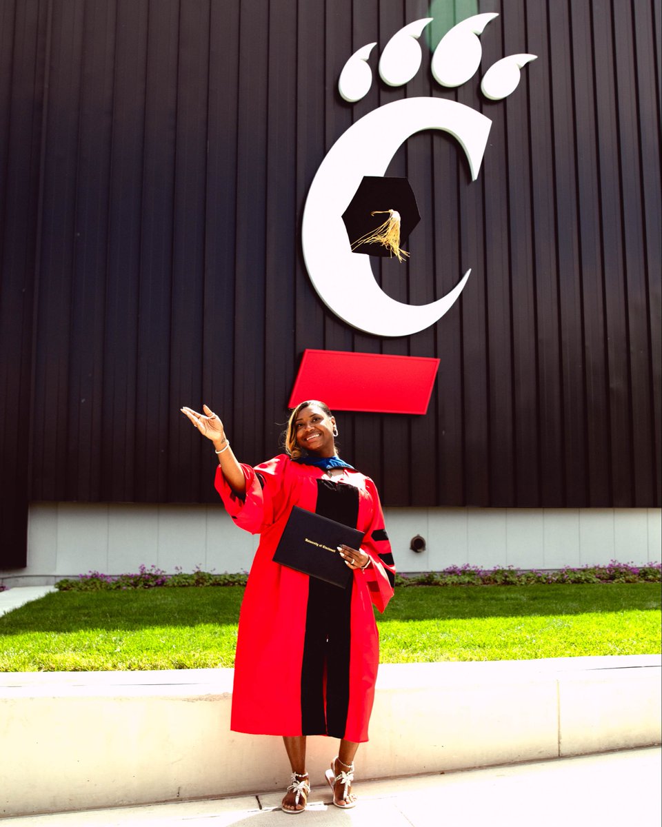 Dr. Naj 🎓 tweet media