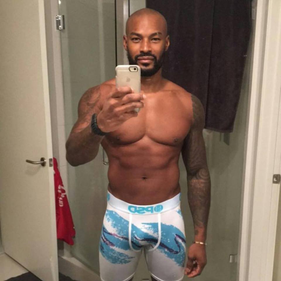 blackdilfs's tweet photo. #picmail from a supermodel. https://t.co/C9HZv7xJ4L