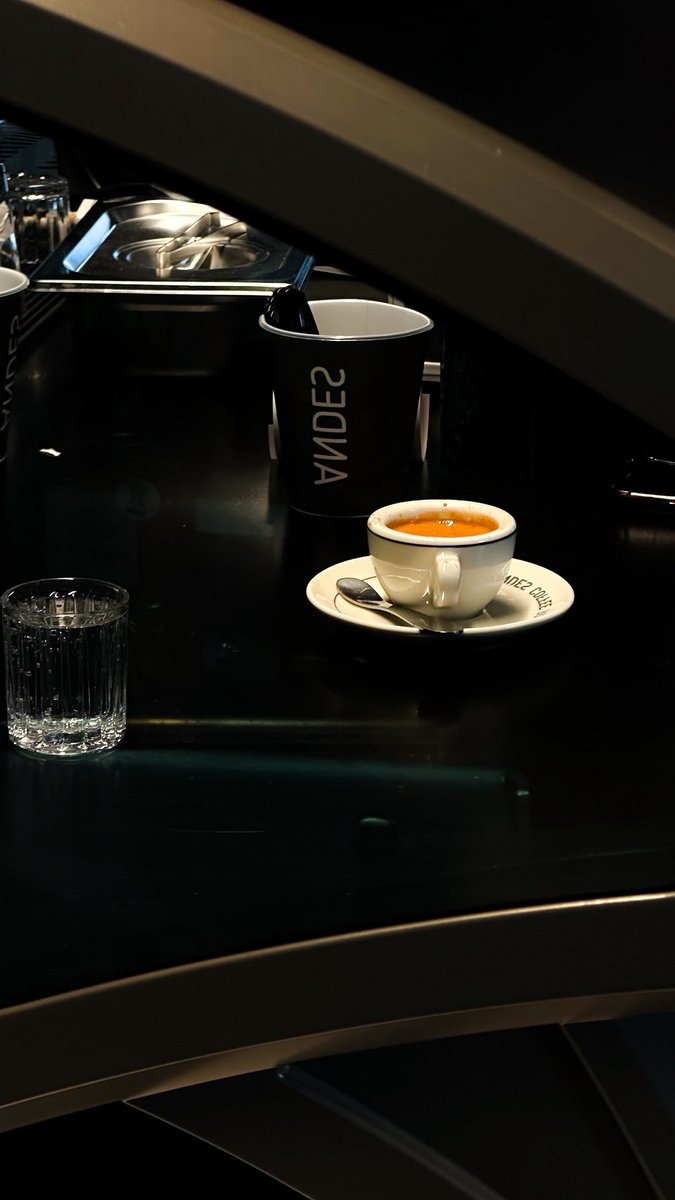 lnouriil's tweet photo. اسبريسو الجمعة ☕️ https://t.co/7kz3LAZ1HI