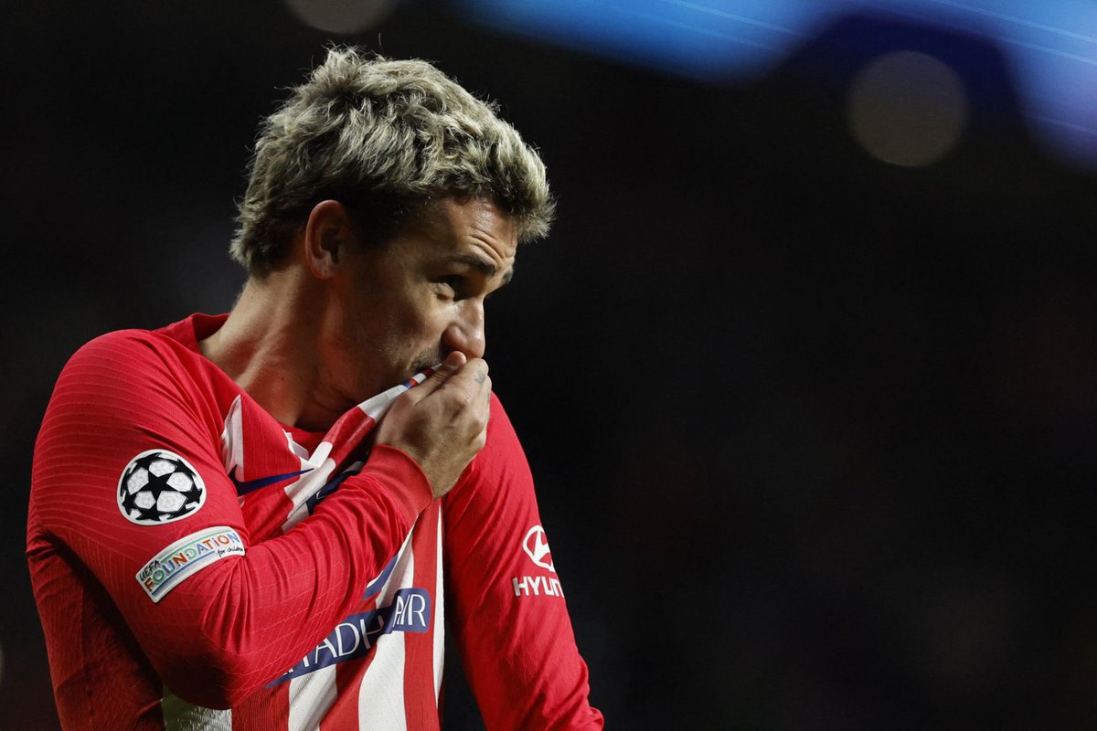 JoseValles49's tweet photo. Todas las buenas despedidas acaban con un beso… Gracias @AntoGriezmann. Eterno! https://t.co/5nKEJLZyAa