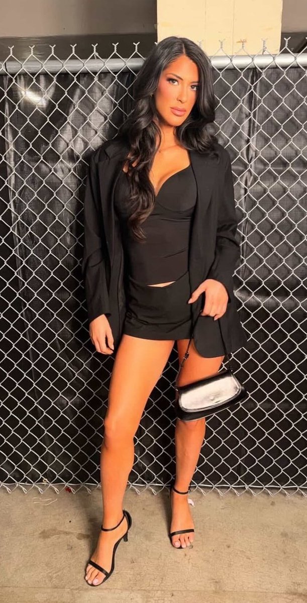 WoWLover316's tweet photo. I'm a sucker for long legs &amp; TNA's Mila Moore has them in spades 😍 https://t.co/kusZYAaZa2