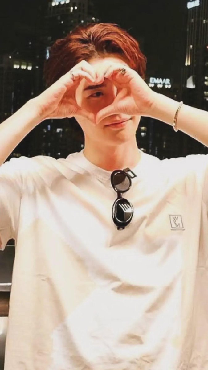 Lee Jong Suk Society tweet media