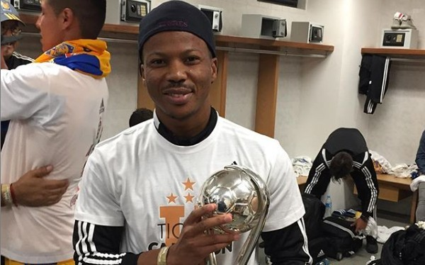 CsarDav64016661's tweet photo. @futaztecapostin Ikechukwu Uche llego con Gignac en Apertura 2015, arribo lesionado debutando a medio semestre en Concacaf, jugo 4 minutos en los que anoto y se volvio a lesionar, en su único torneo en México estas son las estadisticas:
1 partido, 1 gol, 1 título https://t.co/47JO4klyGS