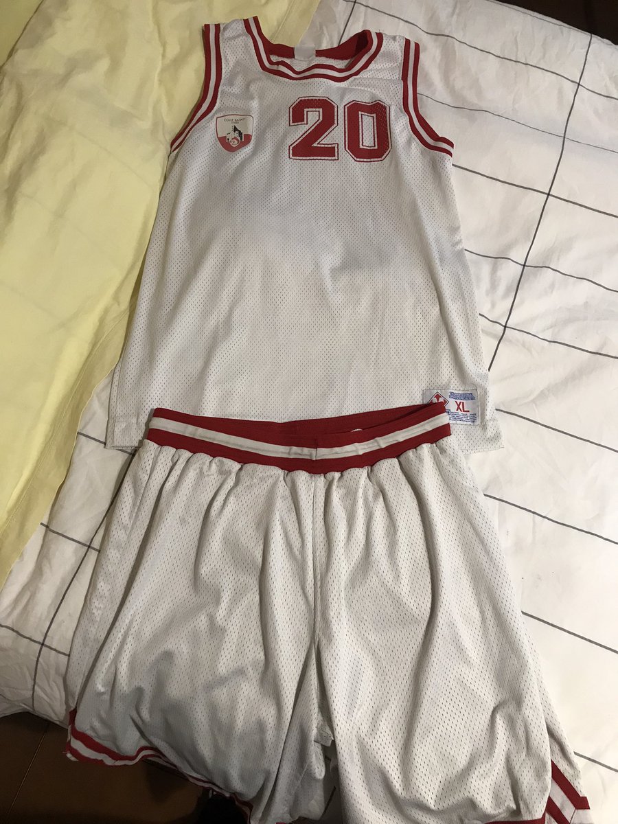 DonChecco's tweet photo. Once a Pro, Always a Pro. #BasketBall #ILoveThisGame 🏀 https://t.co/0DvlvQWsOw