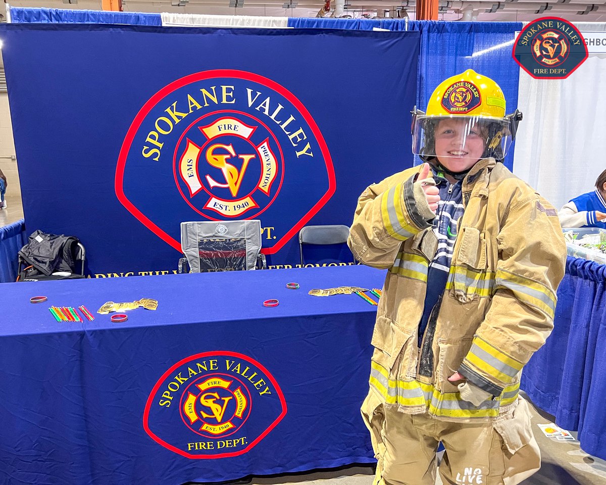 SpokaneValleyFD's tweet photo. More than 2,000 students explored future careers at yesterdays SPS Career Fair. We were proud to be part of it and share what it takes to become a firefighter and letting a few future firefighters try on the gear. https://t.co/R0qLJPIeDL