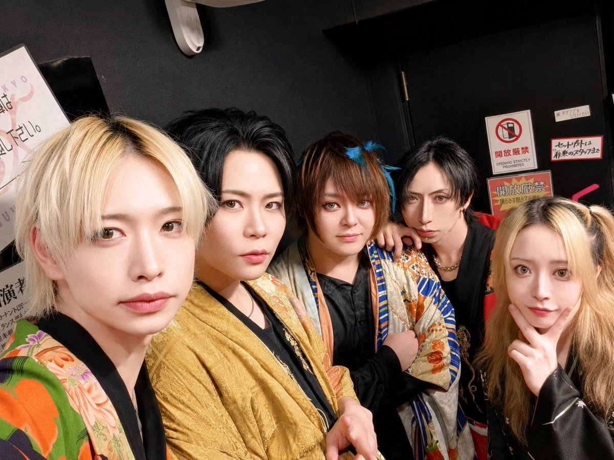 kaihouku429's tweet photo. 5/14(木)渋谷REX
シンギュラリティ主催「Utopia」 ご来場ありがとうございました✨

Next ⇝ 6/10(水)赤羽ReNY alpha 
AKABANE ReNY alpha 7th Anniversary「赤羽騒奏」

新衣装
新曲お披露目⁉️

前売¥4000(D代別)
🎫 https://t.co/BLMawvAyCJ

※入場順
1.e＋整理番号順→2.当日券 https://t.co/IiQqugpTzX