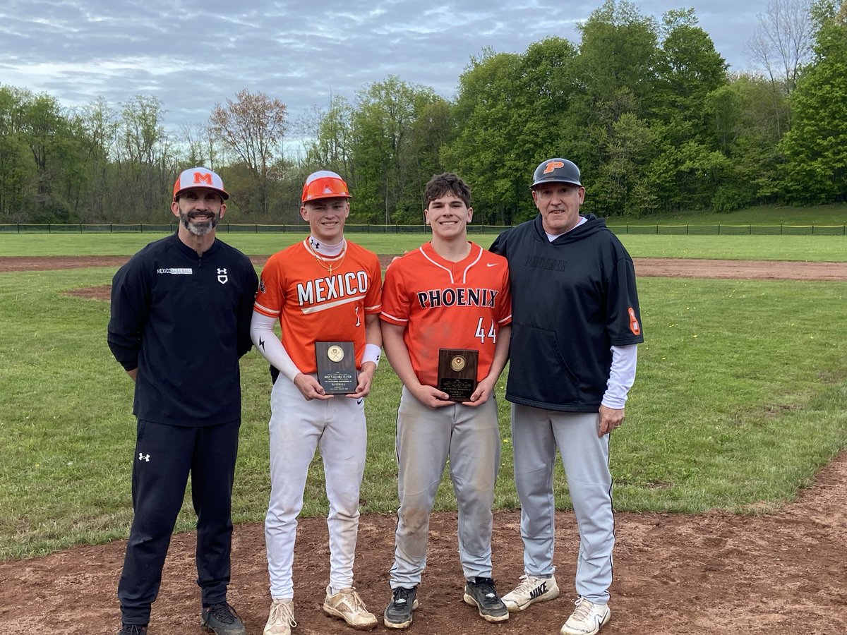 MexicoTigers's tweet photo. Varsity baseball picks up the home win over Phoenix on senior night by a final of 12-3.  Winning the MACS Sports Boosters MVPs were Carter Robert and Trevor Prior.  Congrats!!! https://t.co/SE5EKDGGEI