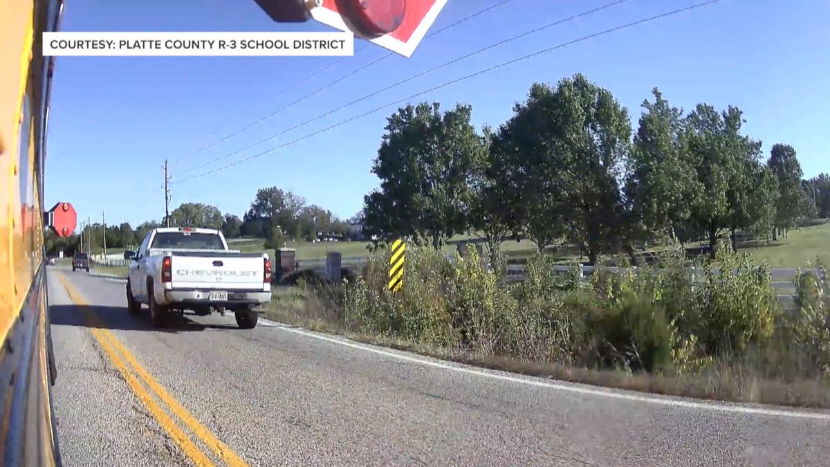 KSHB41's tweet photo. The stop-arm bill, which targets drivers who illegally pass school buses that are stopped, was passed by lawmakers as the Missouri legislative session came to an end Friday.

READ MORE: https://t.co/rZr8SO4GKm https://t.co/ClIGubyMs6
