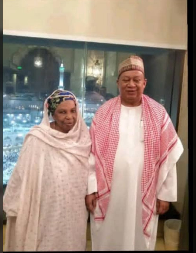 SodeeqBellow's tweet photo. Allah yafu hajja kudi 🤲🏾💔😭 https://t.co/PEA4hYvyeX
