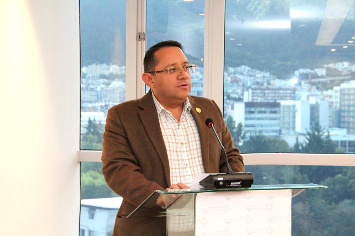 Contraloría Ecuador tweet media