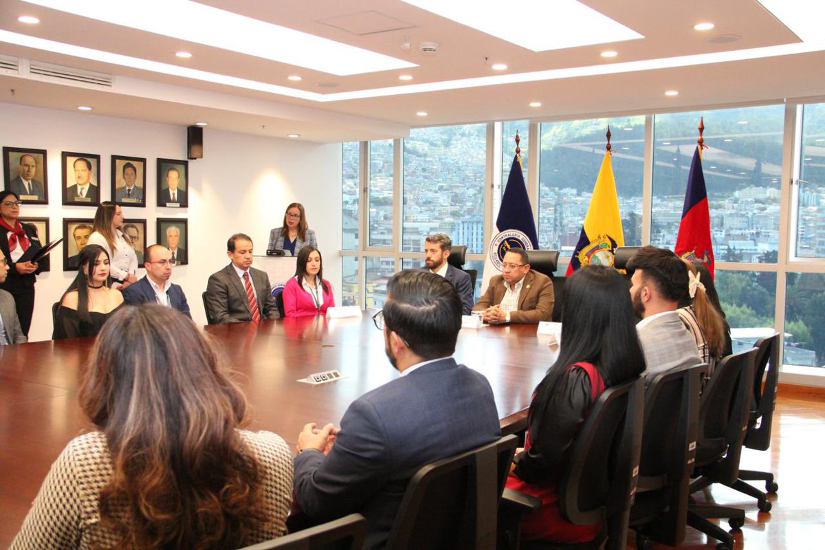 Contraloría Ecuador tweet media