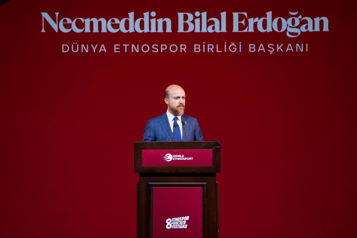 ebekirsahin's tweet photo. Geleneksel sporlarımızı ve kadim kültürümüzü dünya sahnesine taşıyan Etnospor Kültür Festivali, 21-24 Mayıs tarihlerinde İstanbul Atatürk Havalimanı’nda gerçekleştirilecek.

Festival öncesinde, Dünya Etnospor Birliği Başkanı Sayın Necmeddin Bilal Erdoğan’ın ev sahipliğinde düzenlenen basın tanıtım etkinliğine katılım sağladık.

Millî kimliğimizin ve yerli değerlerimizin ihyasını merkeze alan bu büyük organizasyon; yalnızca bir festival değil, köklerimizden geleceğe uzanan güçlü bir vizyon birlikteliğidir. Farklı coğrafyaları ortak bir paydada buluşturan, toplumsal hafızamızı canlı tutan ve geleneği bugünün modern deneyimiyle harmanlayan bu kıymetli çalışma, kültürel mirasımızı küresel ölçekte daha görünür kılmaktadır.

Bu büyük vizyonun arkasındaki güçlü liderliğiyle gelecek nesillere ilham veren Dünya Etnospor Birliği Başkanı Sayın Necmeddin Bilal Erdoğan’a nazik ev sahipliği ve değerli katkıları için şükranlarımı sunuyorum.

Kültürel mirasımızı korumak, yaşatmak ve bu kıymetli hazineyi yarınlara en güçlü şekilde aktarmak adına kararlılıkla çalışmaya devam edeceğiz.