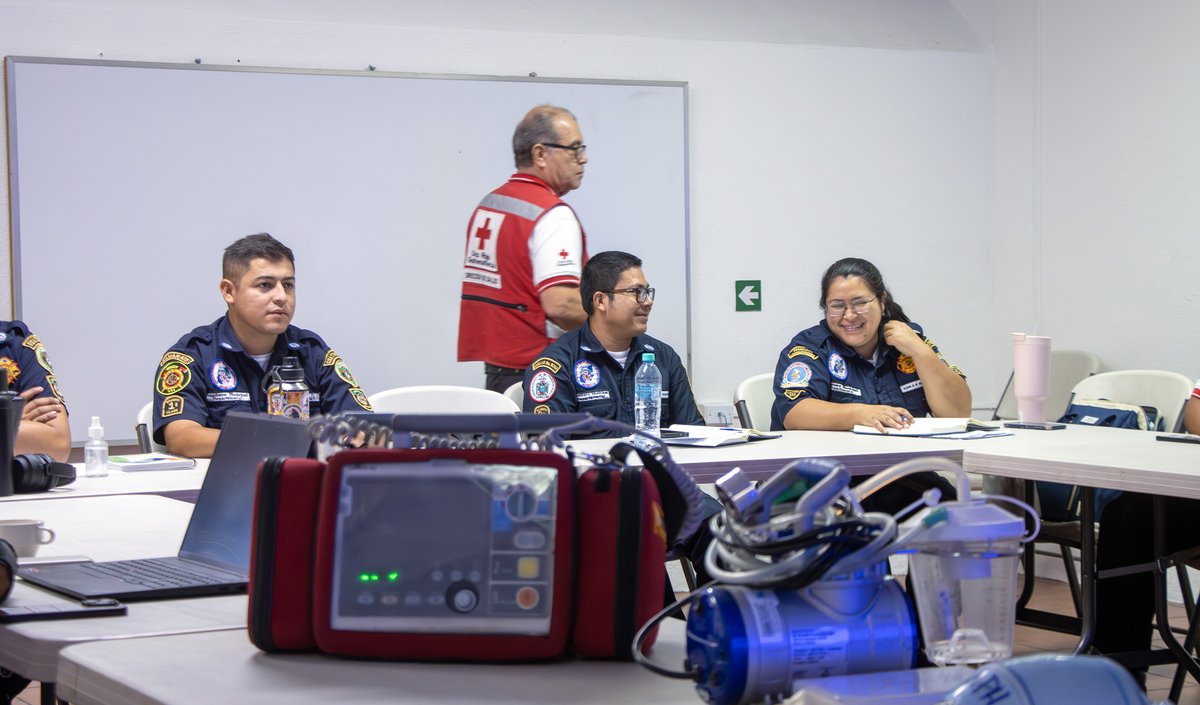 CruzRojaGT_ tweet picture