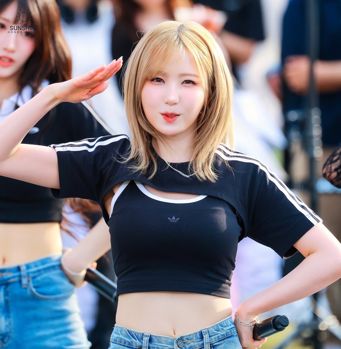 sHIneTOMI's tweet photo. 260513

🫡

#히토미 #SAYMYNAME #세이마이네임 #SMN #HITOMI https://t.co/ozEDXXU5tE