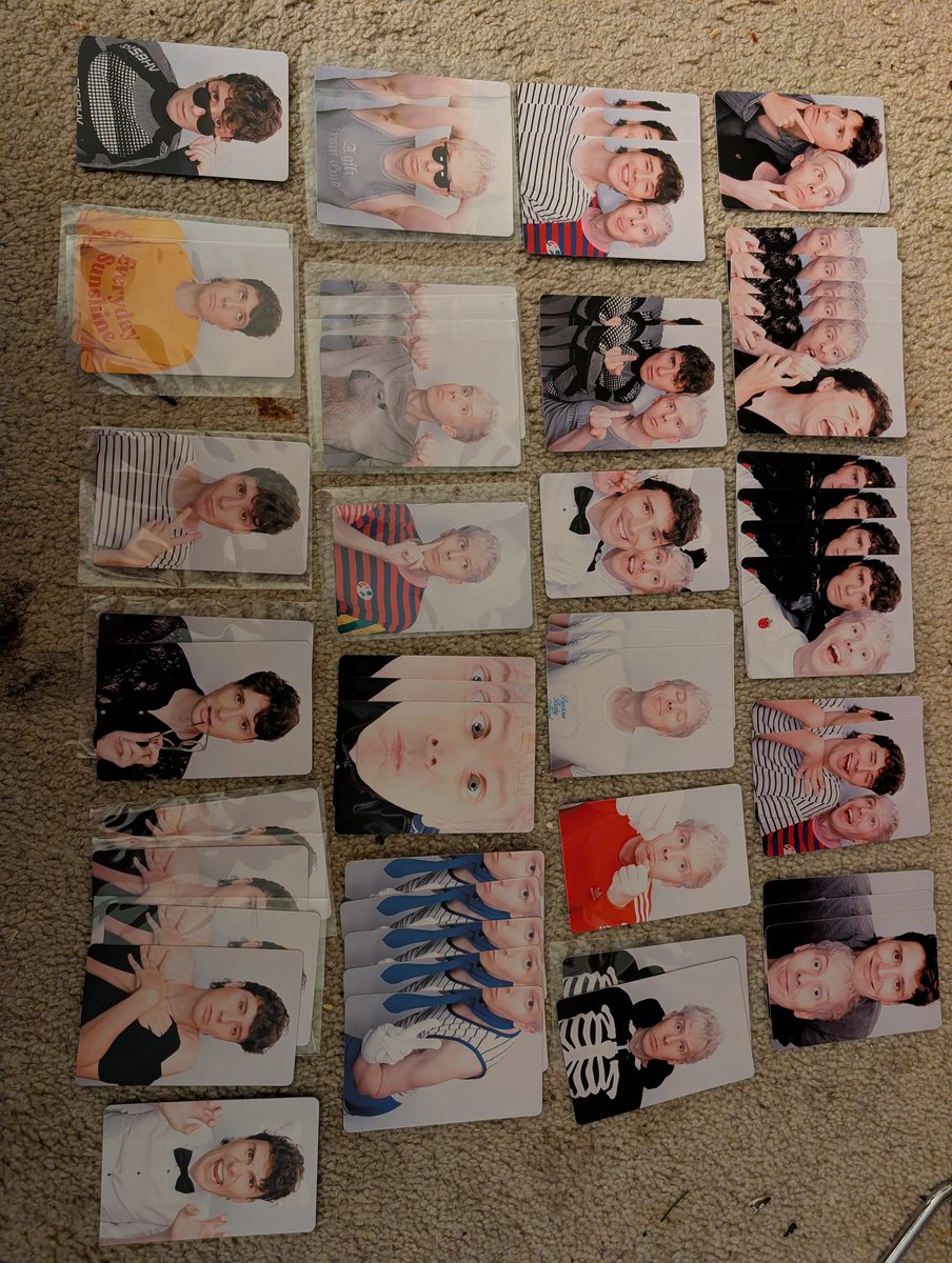 NickySays (Dan and Phil's Bathmat) tweet media