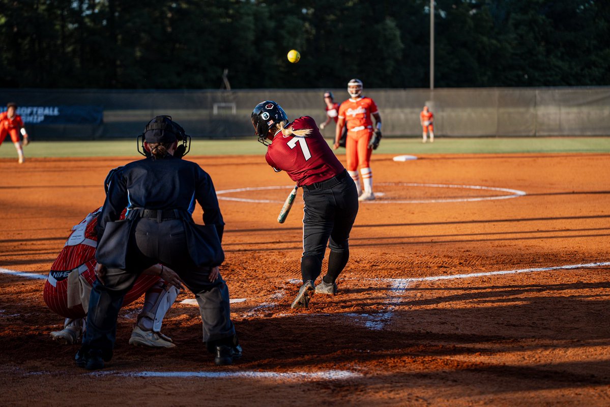 Lenoir-Rhyne Softball tweet media