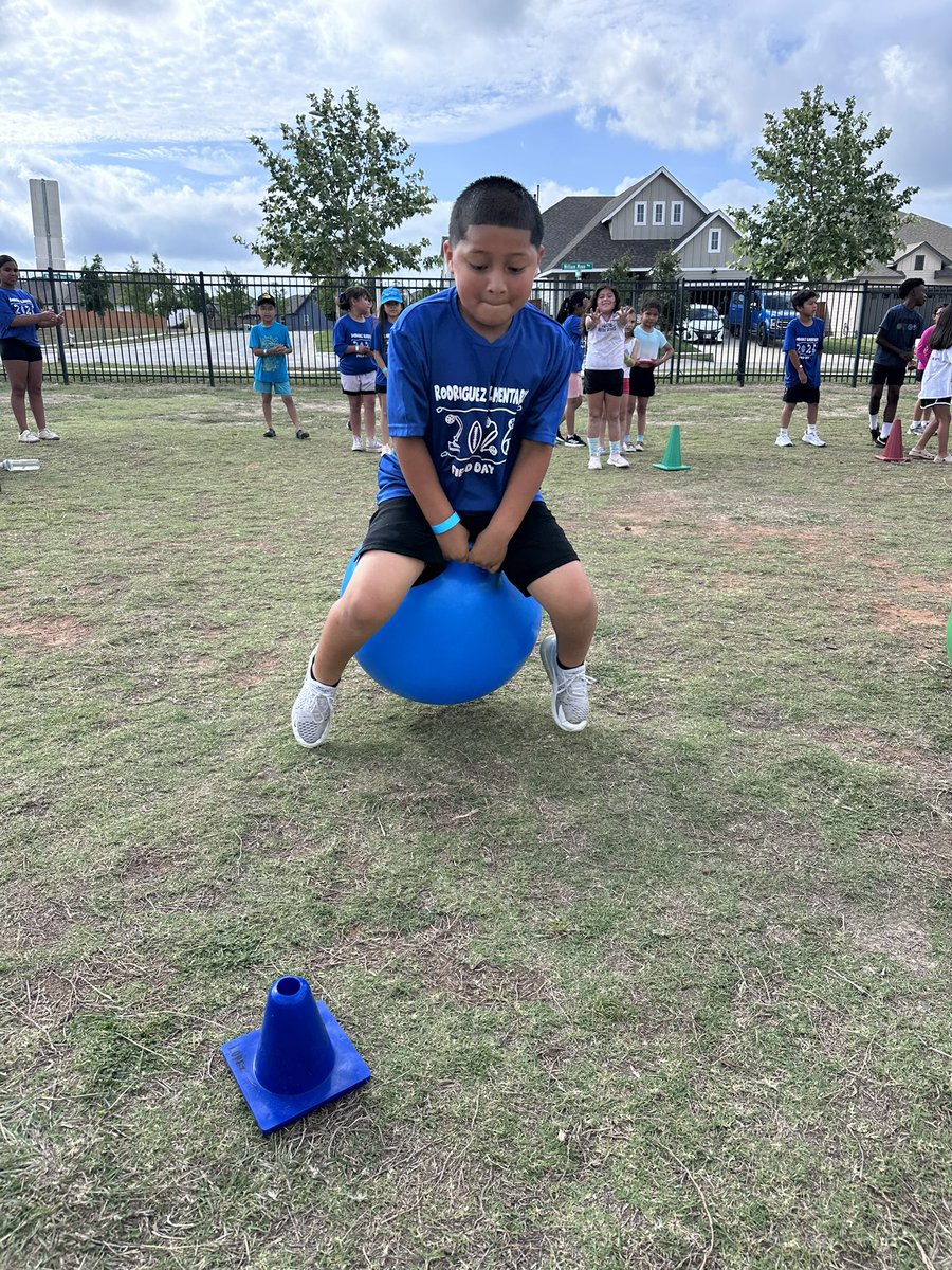 SMCISD_Rod's tweet photo. Field Day 2026 is officially in the books and somehow it was even better than ever! 🙌🏽☀️

Huge shoutout to @PhysEd_Coach for planning an incredible day filled with fun, energy, teamwork, and nonstop smiles for our Knights! 😊💜 https://t.co/U0cnXPtMzo