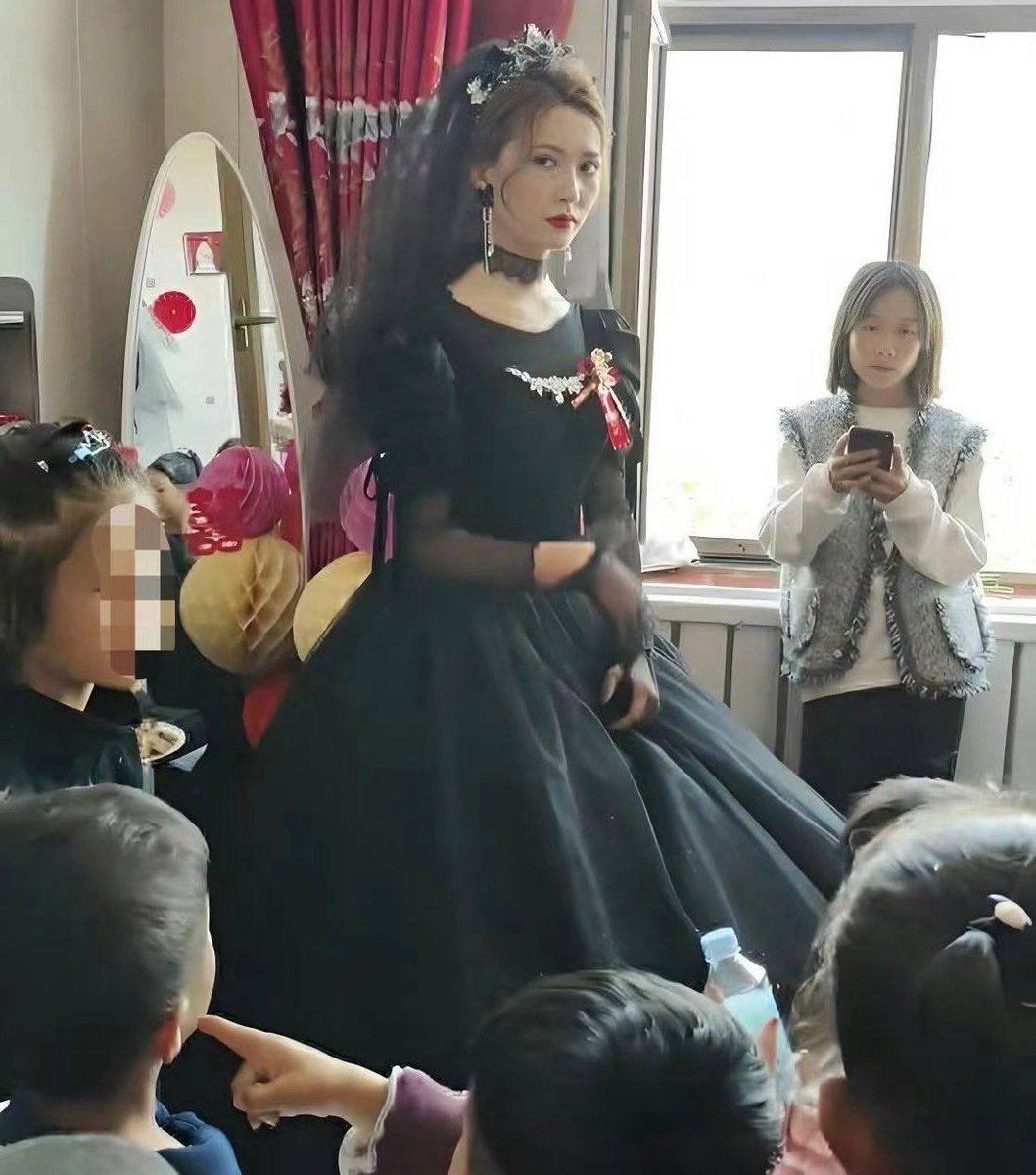 我是女秘书 tweet media