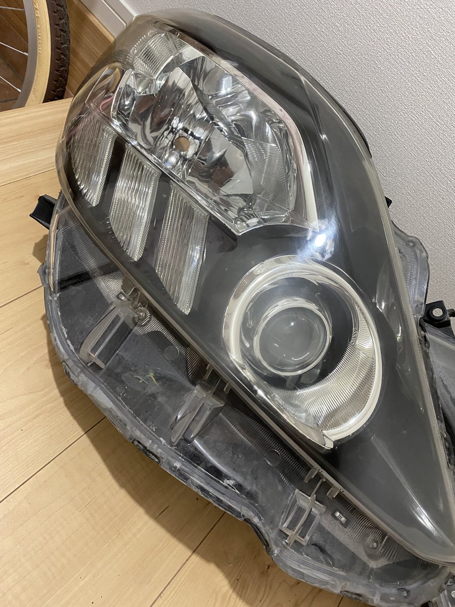 kentaMystyle314's tweet photo. 右の側だけ終わってる(内側) https://t.co/JMKVImR8eF