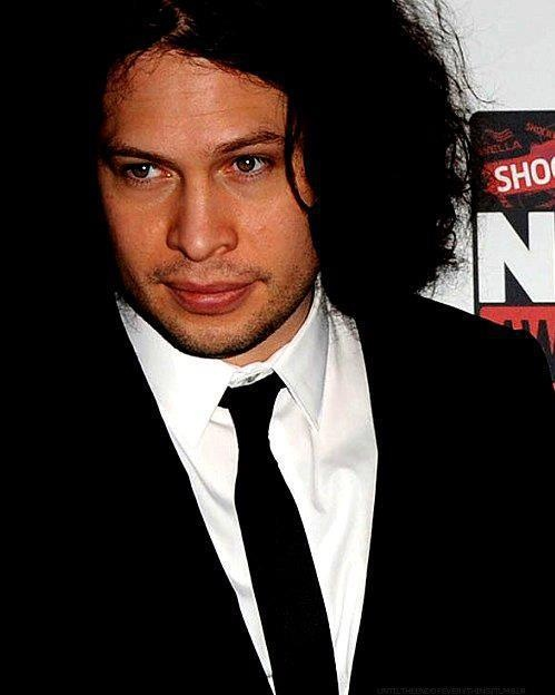 ray toro hourly tweet media