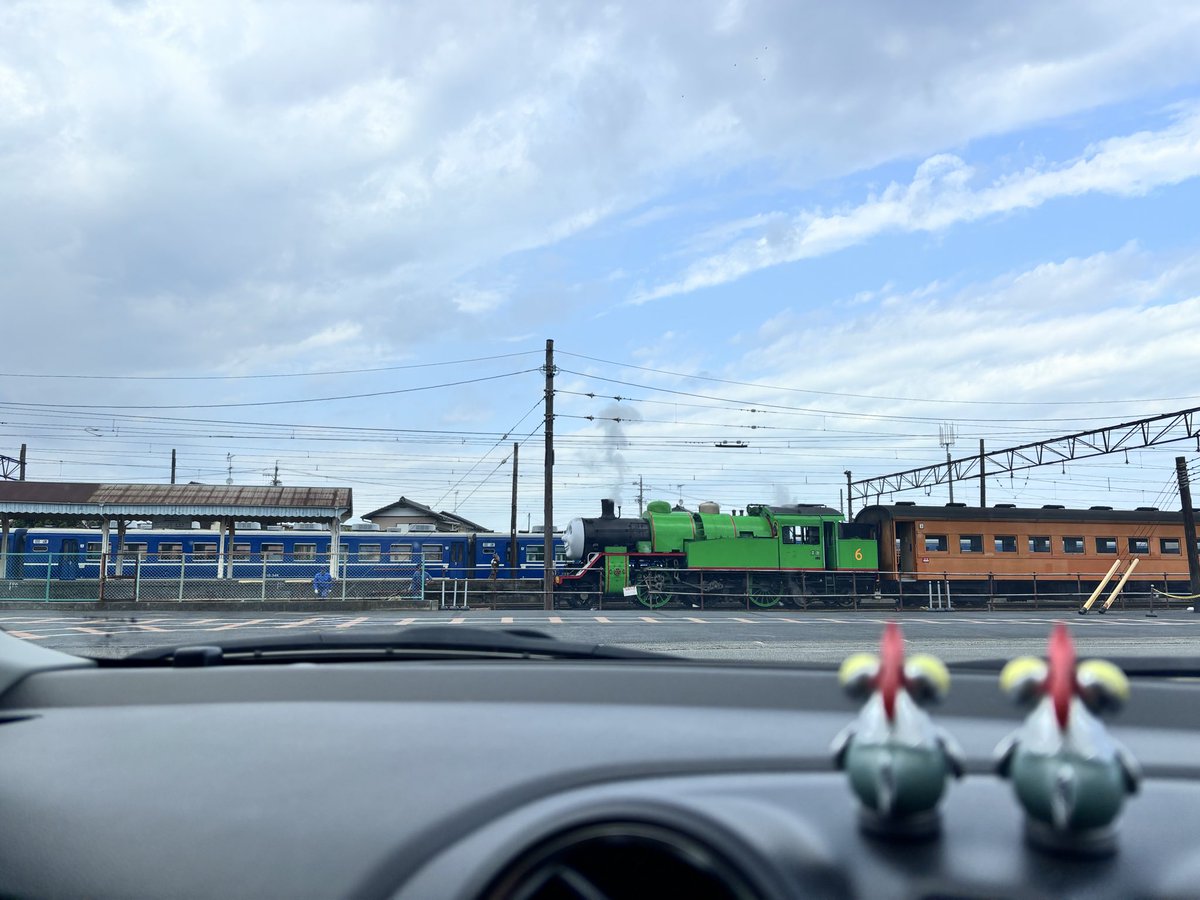 springace's tweet photo. 昨日は大井川鐵道で息子達が好きなトーマス達に会いに行きました^ ^

パーシーの客車にも乗れて良かったです！

自分もいい写真を撮ろうと息子達そっちのけで楽しんじゃいました笑

途中の駅でライダースカフェのようなところがあったので今度はそこにも行けたらいいなと思いました^ ^ https://t.co/xd2r4iau8A