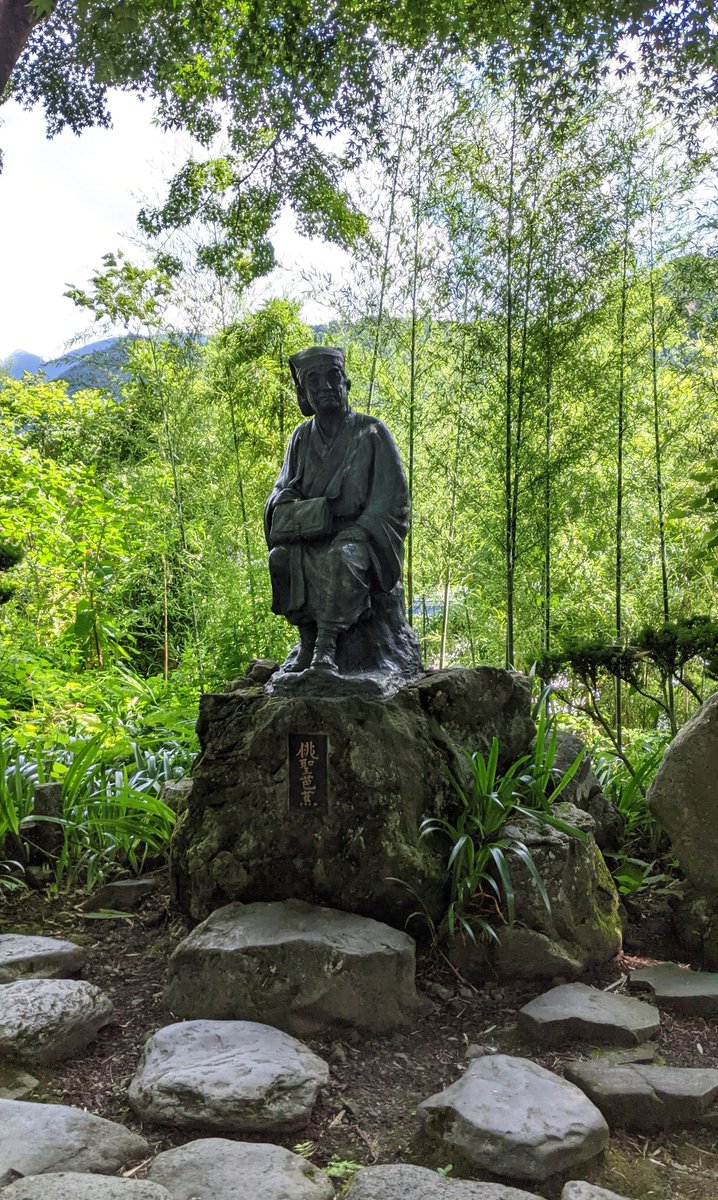 東北地方には各地に松尾芭蕉が歩いた名残が🖌️ #旅の日