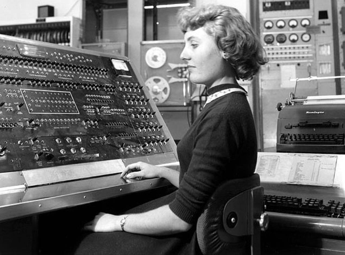 0perator working at the control console of a UNIVAC I computer, the ...
