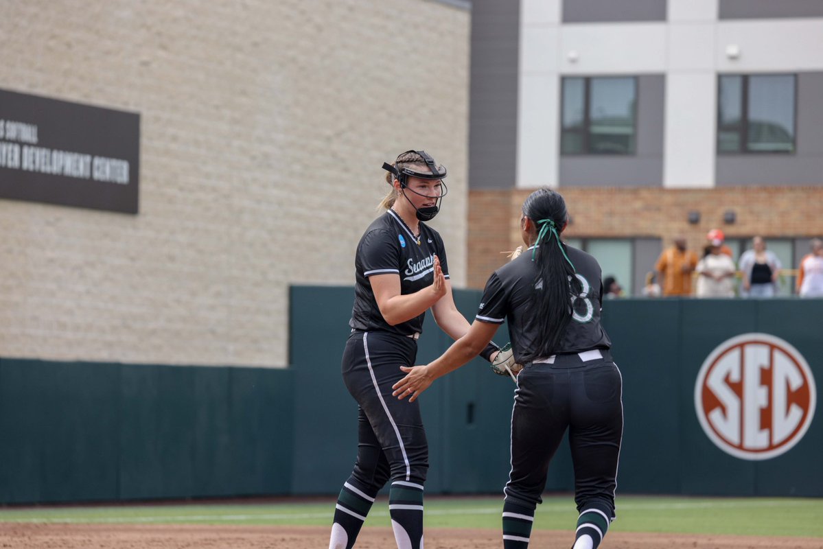 Wagner Softball tweet media