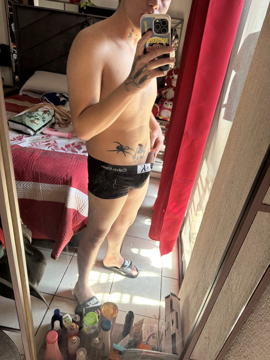 bebecitooo95221's tweet photo. Ven y sácalo con la boca 😋 https://t.co/6WSYKI7hD3