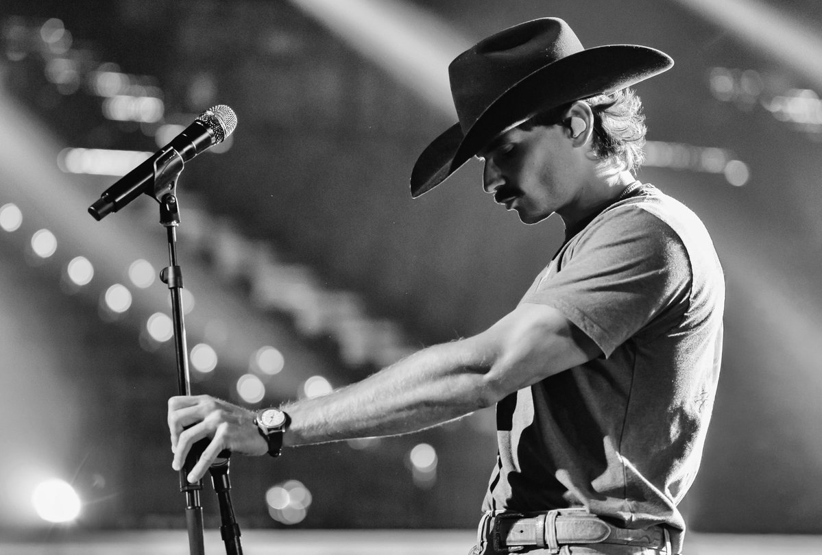 ACM Awards tweet media