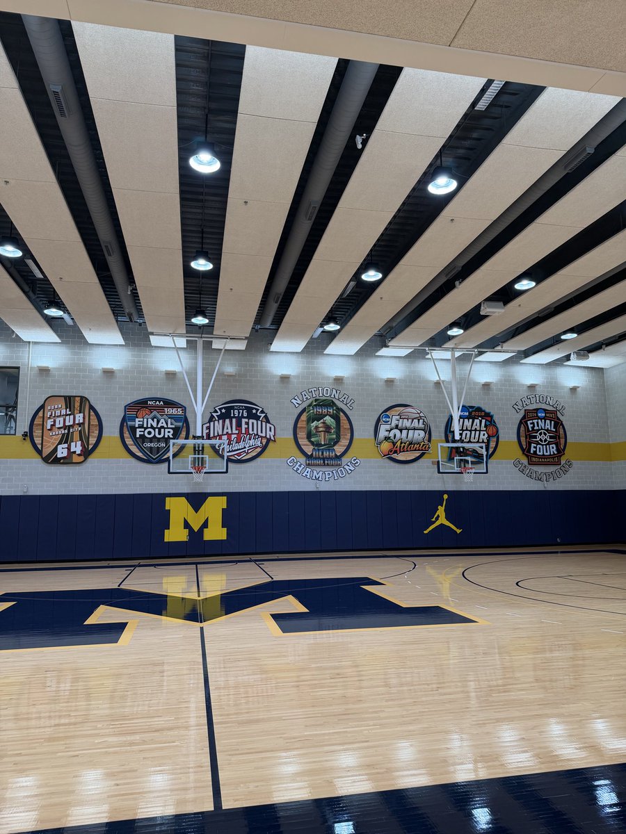 Michigan Men's Basketball tweet media