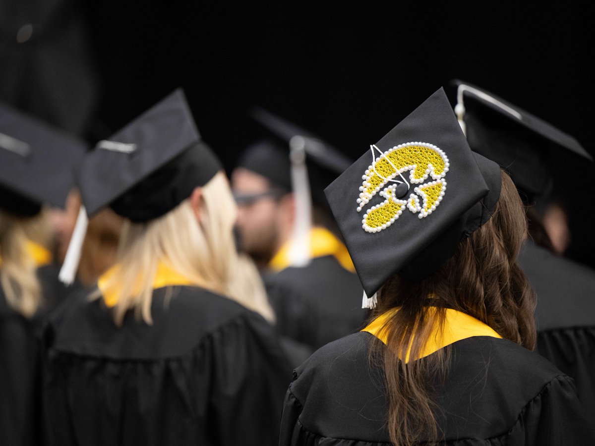 College of Liberal Arts and Sciences at Iowa tweet media