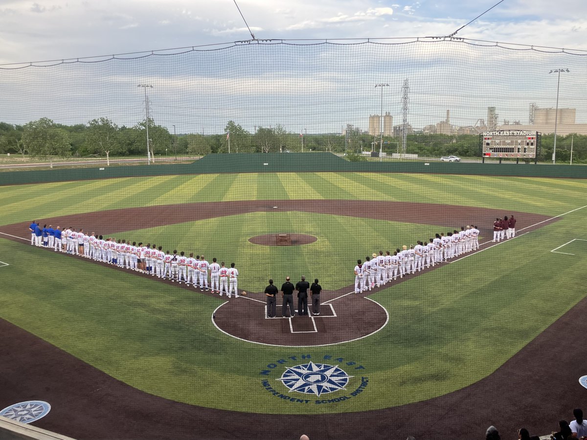 mrpricectj's tweet photo. Working at least one more #TXHSbaseball game this season. On the PA mic for PSJA v Westlake at the Sports Park tonight! @NeisdAthletics @TxHS_Baseball @THSBCA @PerfectGameUSA @TSPKoos @SABaseballCoach @sanantoniohss @PrepBaseball_TX  @THSCAcoaches @6ATxHSBaseball https://t.co/ewXCPoXYGA