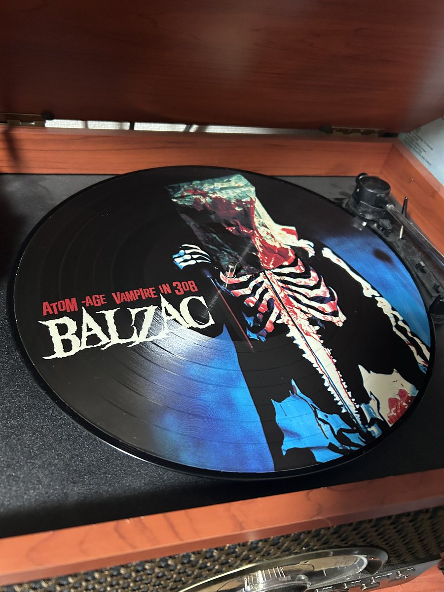 朝からBALZAC。中古で800円だったけど、すげぇもん聞いた感がある