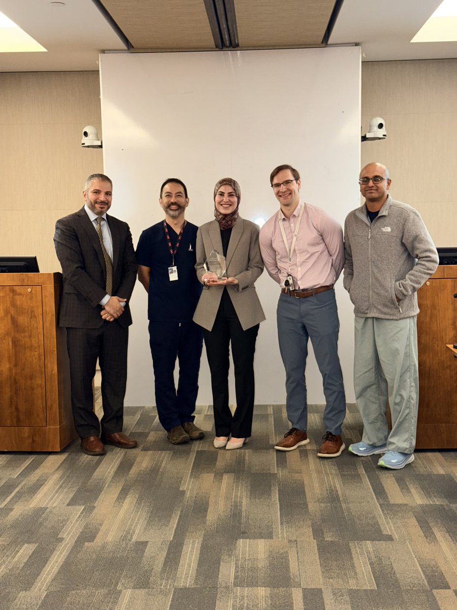 EndoscopyOthman's tweet photo. We were excited to host @MaiaKayalMD , Associate Professor of Medicine in the Division of Gastroenterology at the Icahn School of Medicine at Mount Sinai, as a visiting professor for our BCM GI Grand Rounds. Dr. Kayal shared her expertise with our faculty and fellows on the management of pouchitis and the evolving landscape of pouch disorders. Thank you for an outstanding and insightful presentation