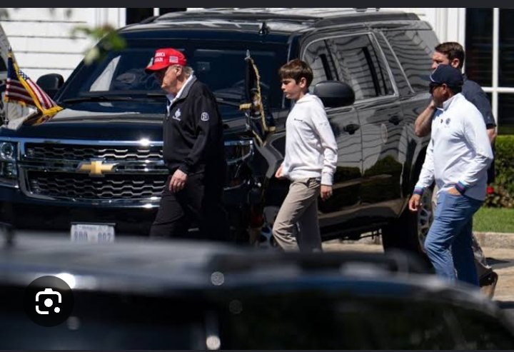 Newton_ElChairo's tweet photo. Were is trump today on the golf https://t.co/srb7qz2T1T