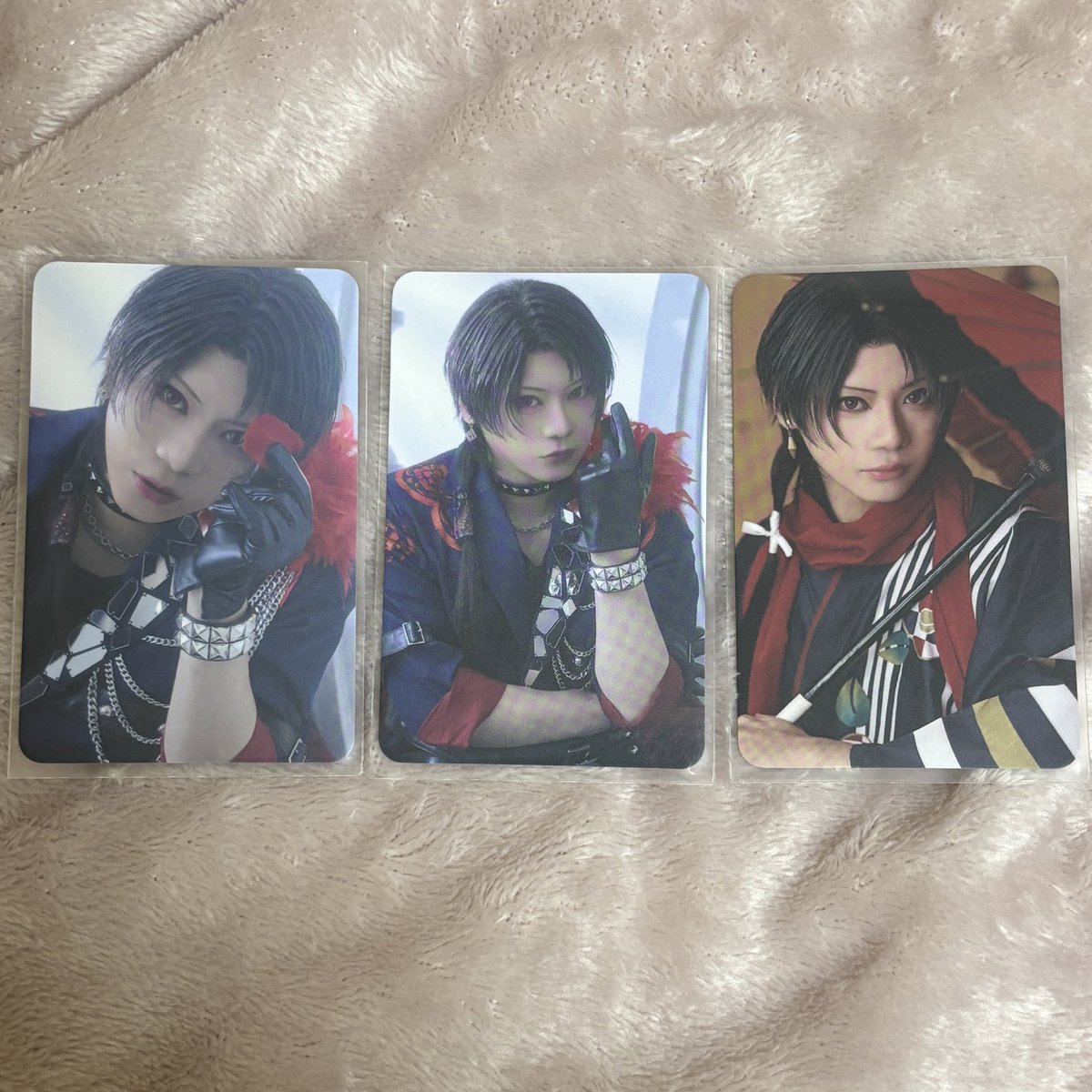 eclair_trade12's tweet photo. 【交換】ミュージカル刀剣乱舞 刀ミュ
加州清光 単騎出陣 極
ランダムふぉとカード
（戦闘、軽装、ライブ）

【譲】写真一枚目
【求】写真二枚目
（※軽装は軽装同士のみ可）

大阪公演20日会場付近手渡しのみ

おまとめの方優先

お気軽にお声がけくださいませ☺️ https://t.co/Ci1GbtGqHj