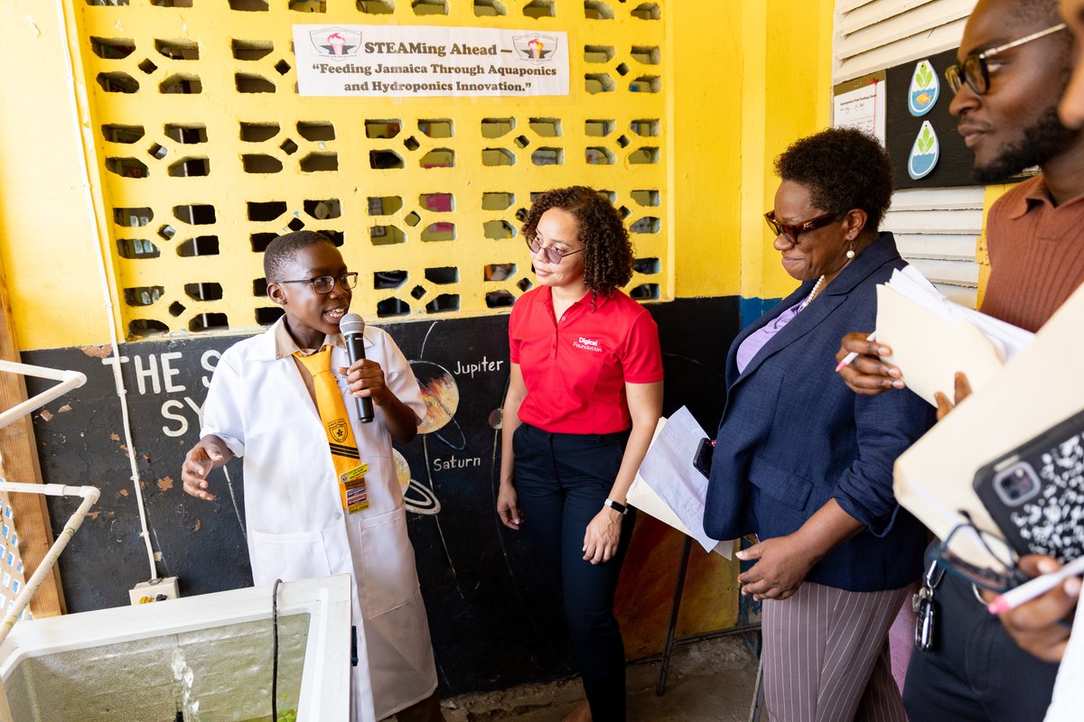 DigicelFdnJA's tweet photo. Over 15 schools from across the western region came together at Green Island School in Hanover for an incredible science fair and the students did not disappoint. Our Board Director, Avryl Francis, had the honour of serving as a judge on the day. https://t.co/leYVbZcCji